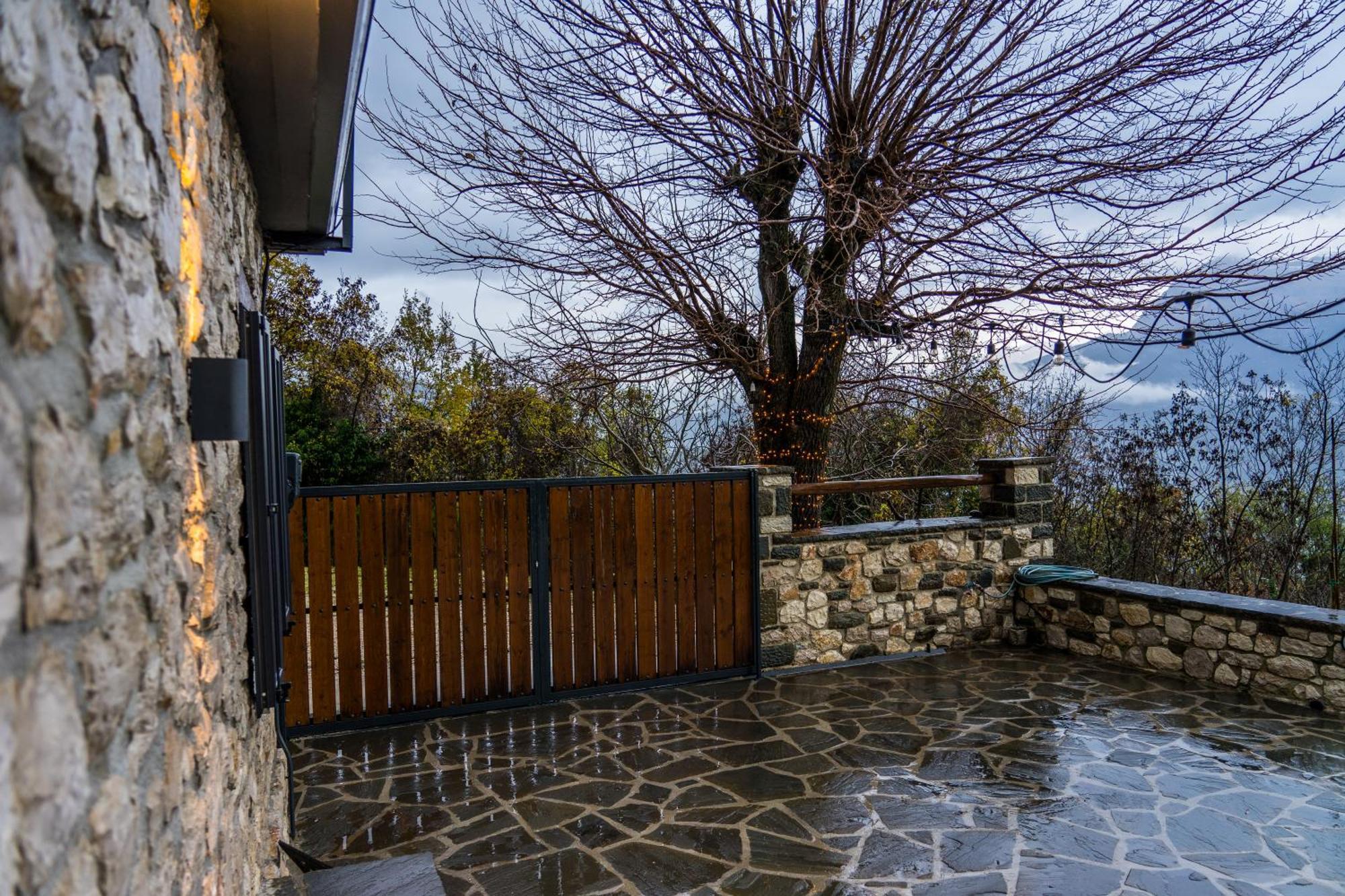 Tovouno * Plaka (Epirus)